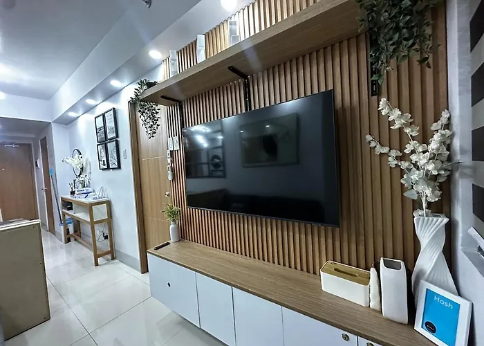 Shore 3 Residences With Wifi, Balcony, Pool * Manila